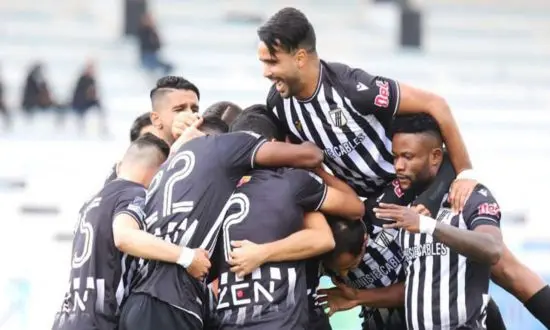 انتصارات داخل الميدان وأزمة ثقة خارجه في النادي الصفاقسي