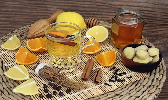 كيف نعالج نزلة البرد في المنزل بالاعشاب الطبيعية ؟