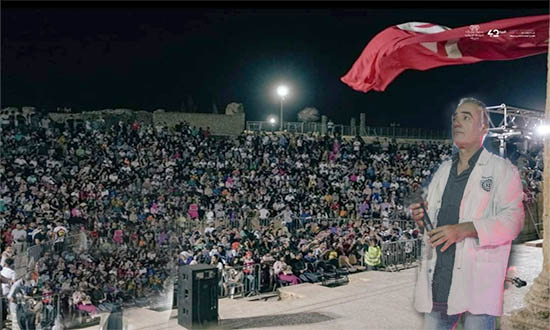 منذر الجريدي يغني ألحانه وكتاباته الخالدة أمام جمهور سبيطلة