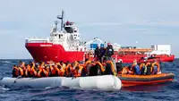 سفينة تستغيث وايطاليا تركلها نحو فرنسا التي ترفضها