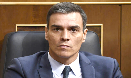 عسكريون متقاعدون يطالبون برأس الوزير الأول الاسباني، بيدرو سانشيز