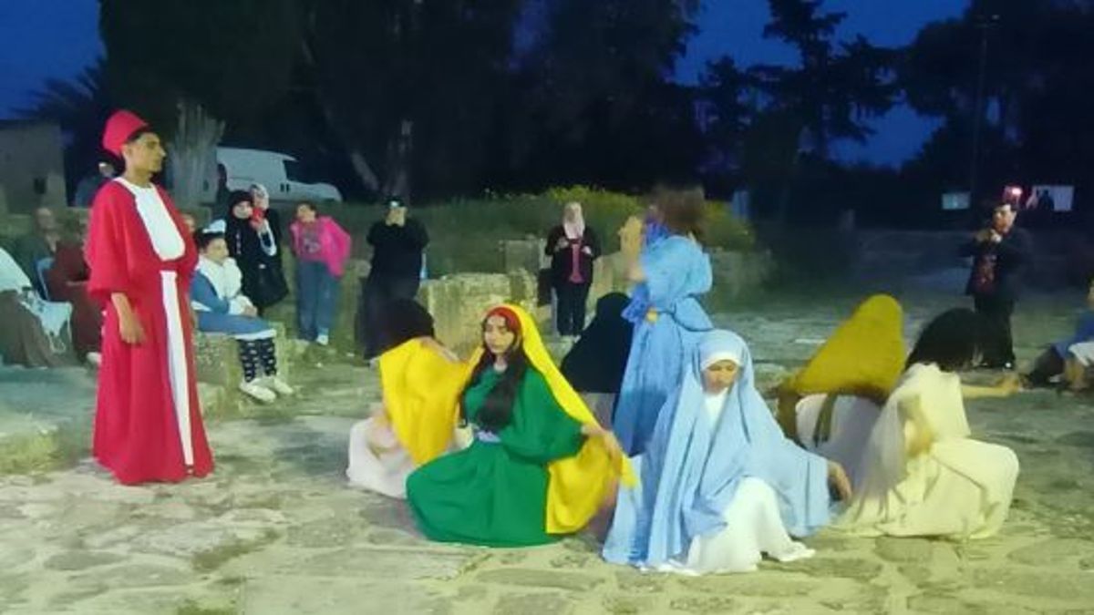 عرض عودة الفينيقيين يعيد أمجاد أوتيك