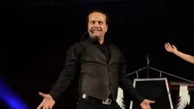 الساحر التونسي رفيق زيتوني يواصل حصد النجاحات في منصات العالم