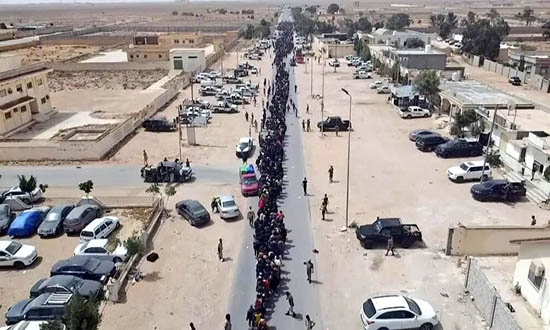 السلطات الليبية تطرد المهاجرين المصريين من أراضيها