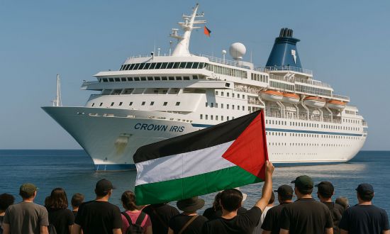 إسرائيليون عالقون في سفينة بشرق المتوسط