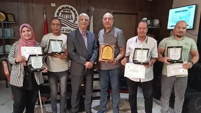 وكيل وزارة التعليم المصري يشيد بجهود إدارة العلاقات العامة والإعلام بقنا