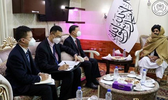 طالبان يستثمرون في حقول البترول ويجهزون مصفاة