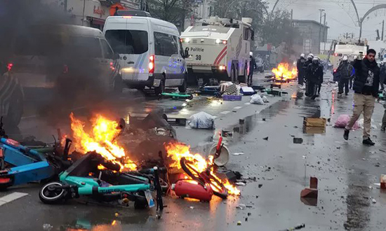 بعد فوز المغرب ، احتفالات في بروكسيل ومواجهات مع الشرطة